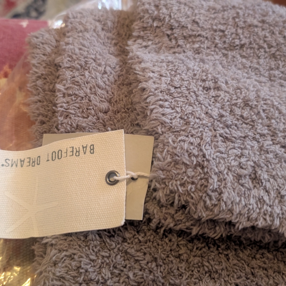 Barfoot Dreams Gray Textured Scarf